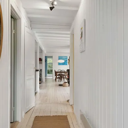 Seaside Atmosphere 100 Meters From The Sea