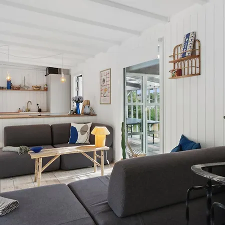 Seaside Atmosphere 100 Meters From The Sea *